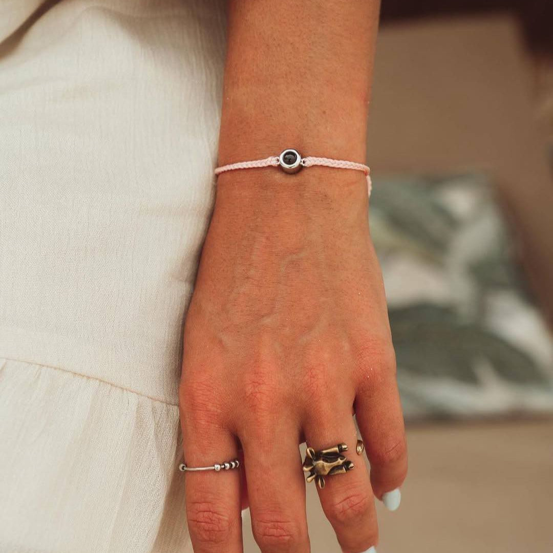 צמיד קלאסי עם תמונה מוצפנת