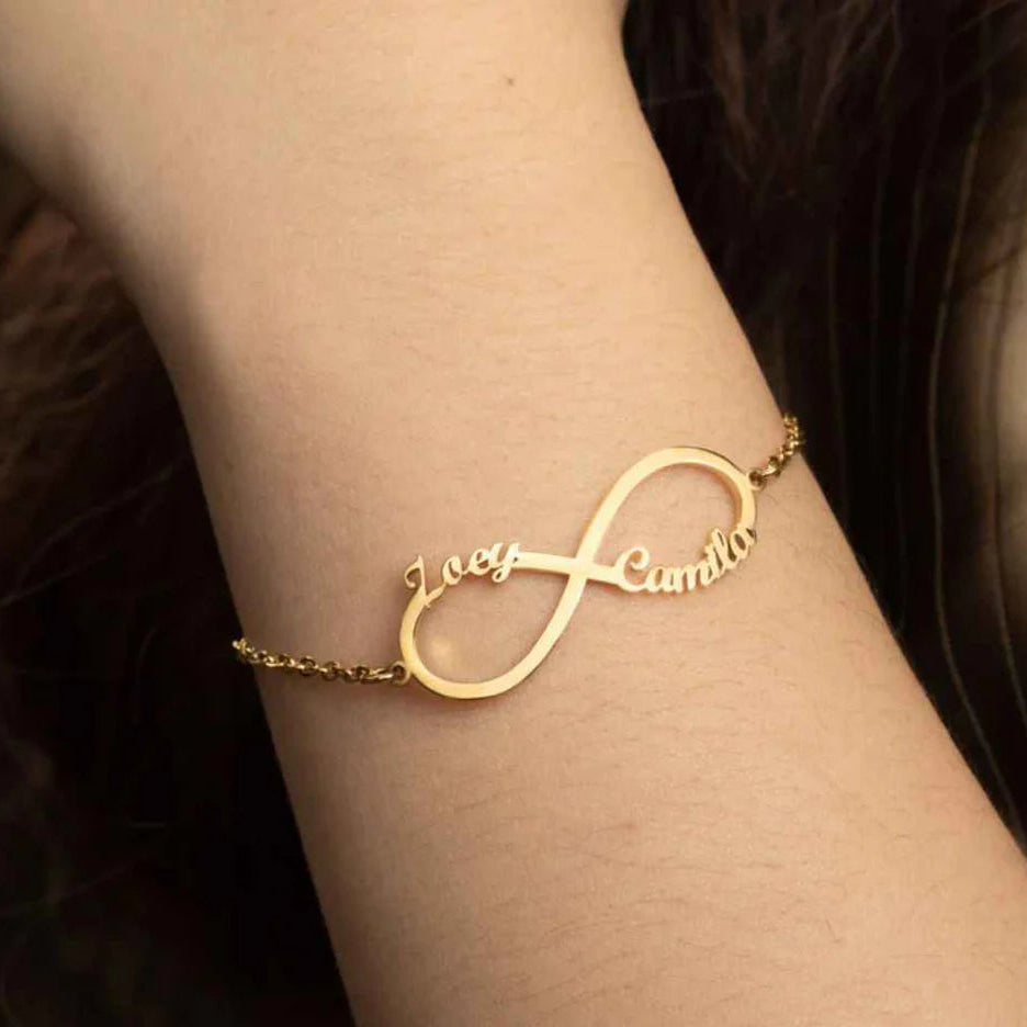 צמיד אינפיניטי עם שמות